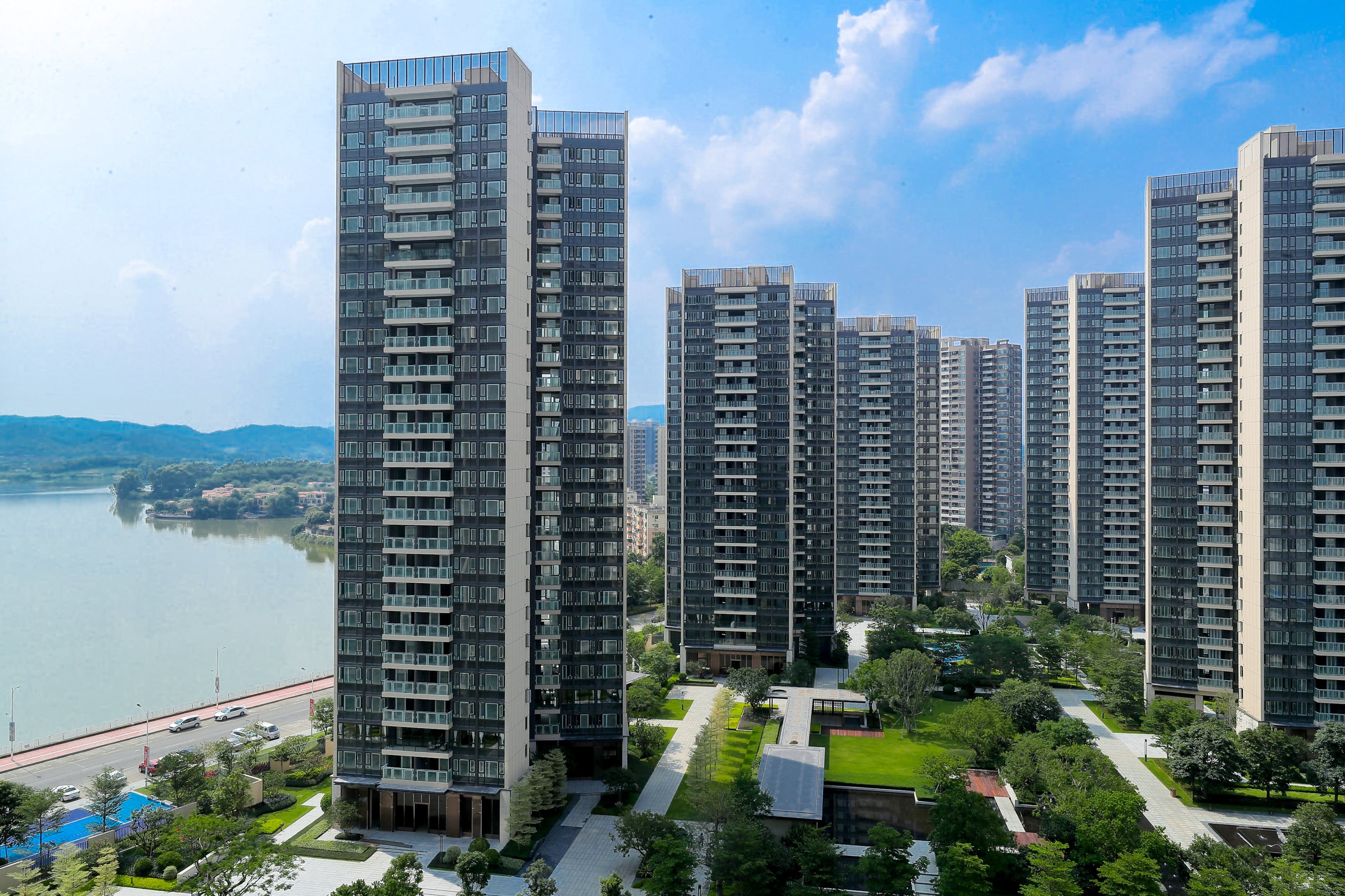 柏悦公馆冠领塘厦，再创销售佳绩